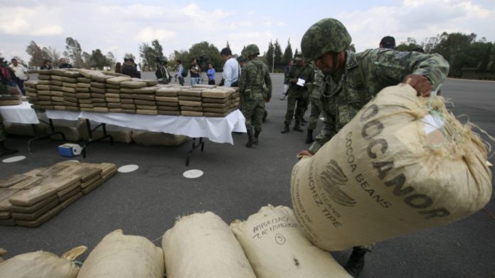Con Cienfuegos, decomisos de drogas del Ejército se desplomaron