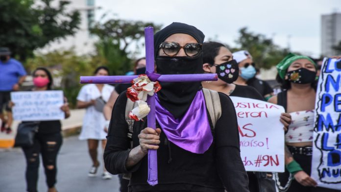 En marzo de 2021 hubo 11.7 asesinatos contra mujeres al día, en promedio, en México