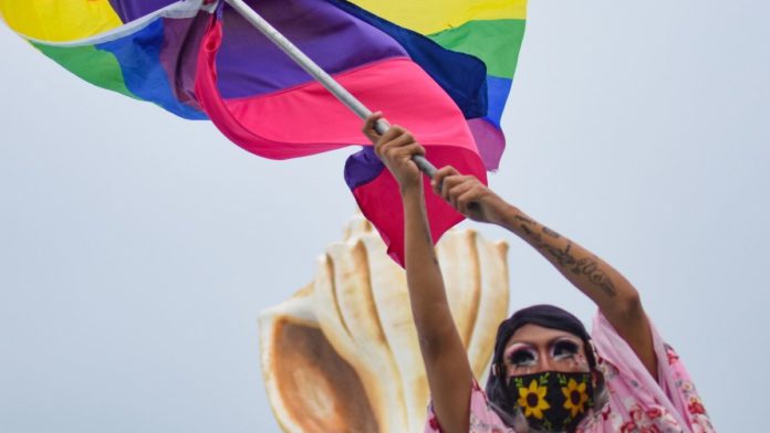 Pandemia agudizó discriminación a personas LGBT+; mujeres trans, las más afectadas