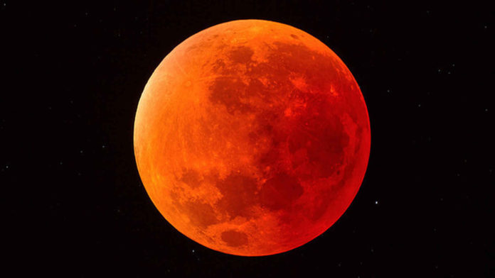 Eclipse lunar / UNAM