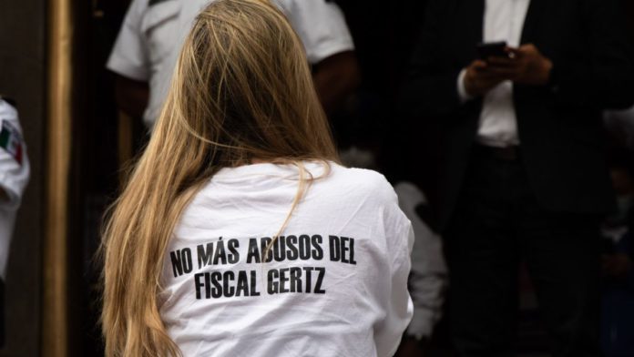 La Corte mantiene a Alejandra Cuevas en la cárcel, pero promete analizar a fondo el caso