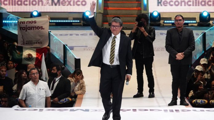 Con casi 25 años de la mano de López Obrador, Ricardo Monreal ahora es un crítico de la 4T