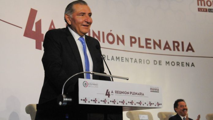 Adán Augusto López puede dejar de ser “corcholata” presidencial si le apuesta a burlar la ley