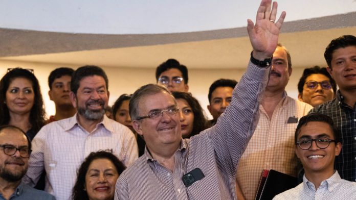 Marcelo Ebrard, un “viejo lobo de mar” que quiere ser presidente