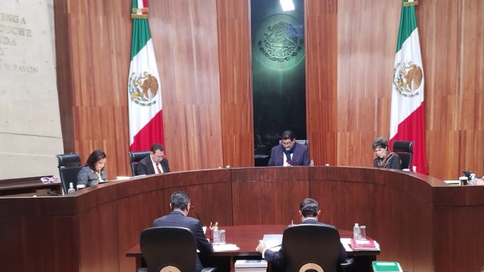 ¿Renuncia del magistrado Reyes Rodríguez pondrá fin a la crisis en el TEPJF?